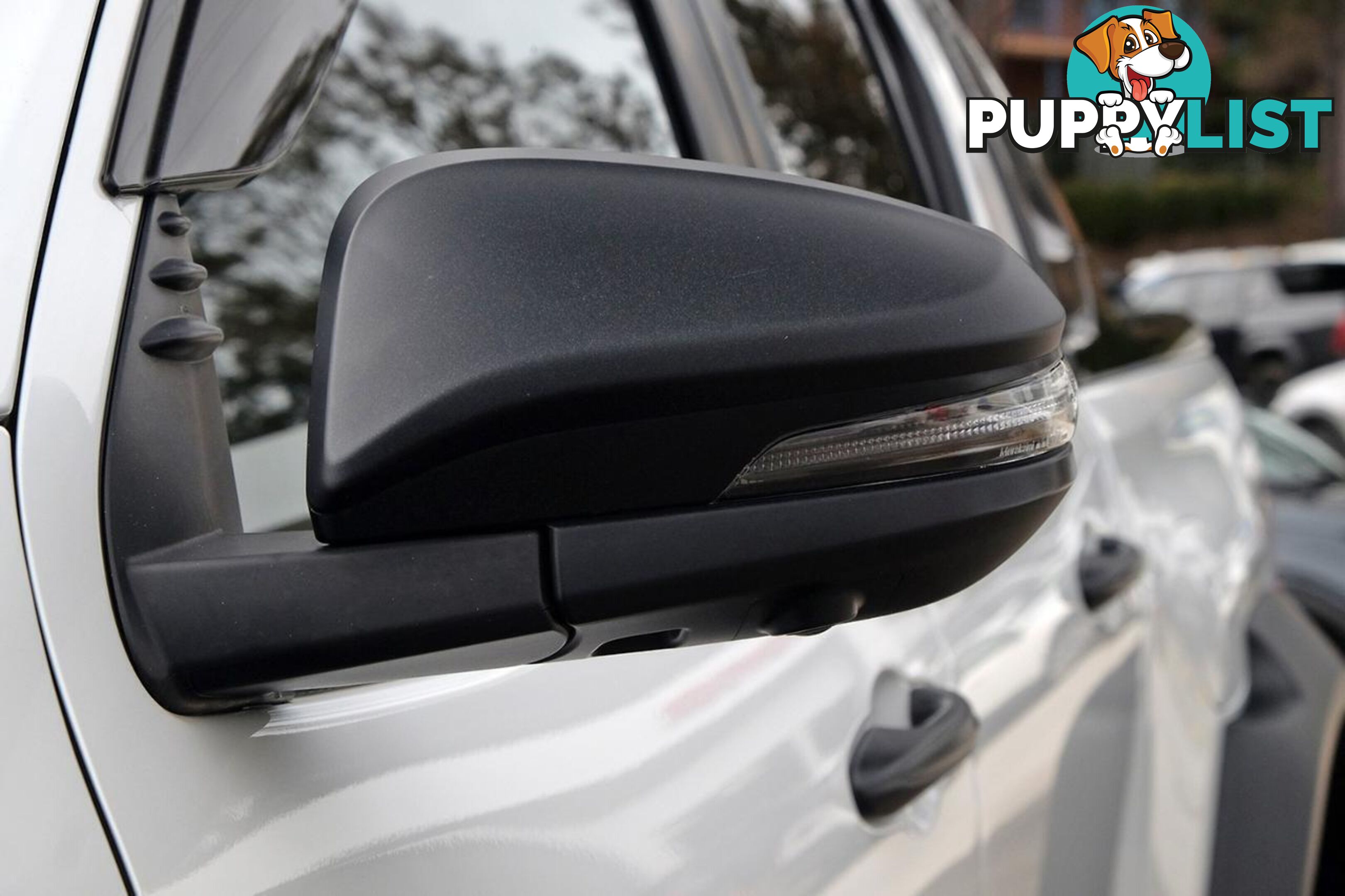 2023 TOYOTA HILUX   DUAL CAB
