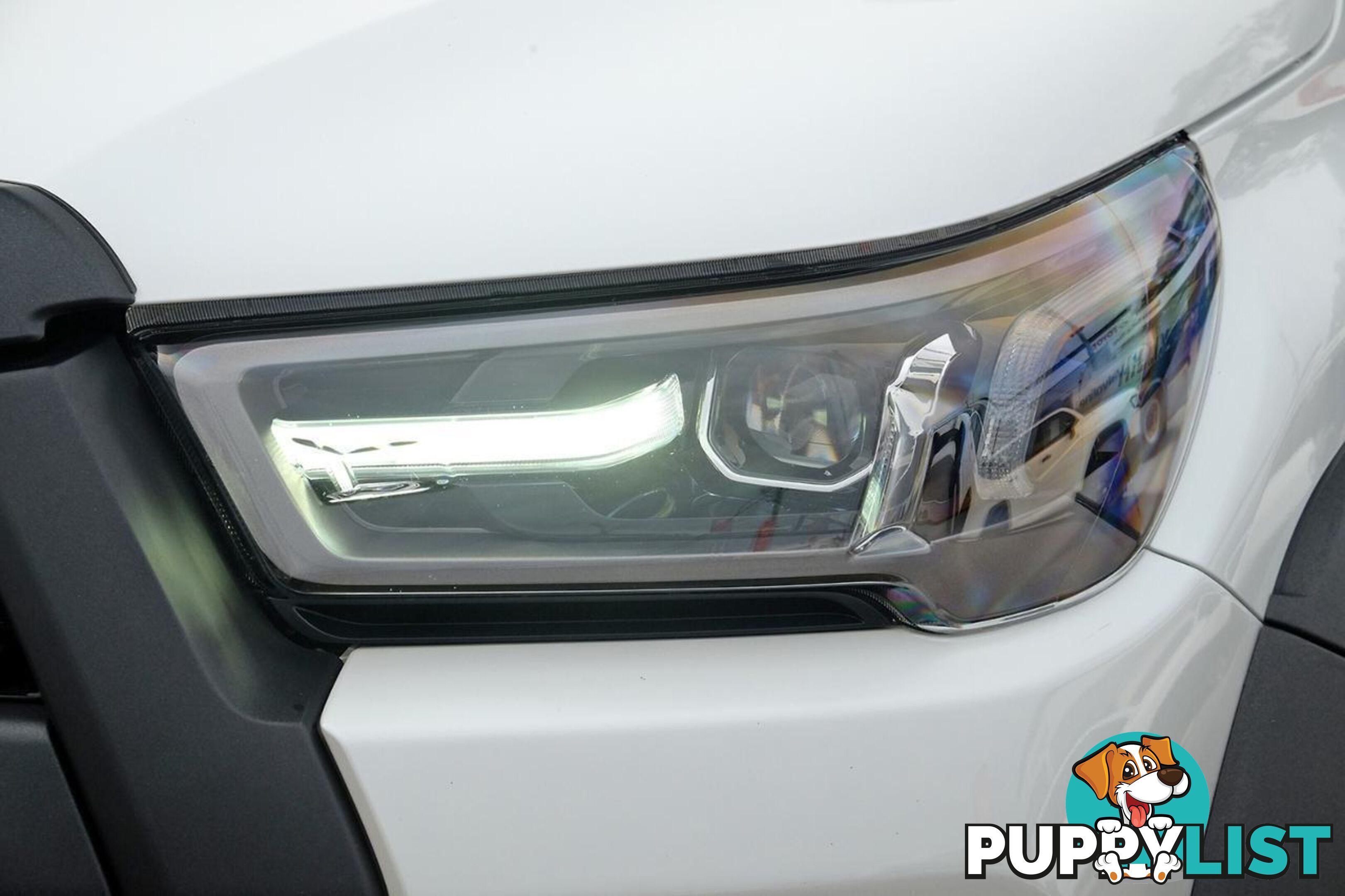 2023 TOYOTA HILUX   DUAL CAB