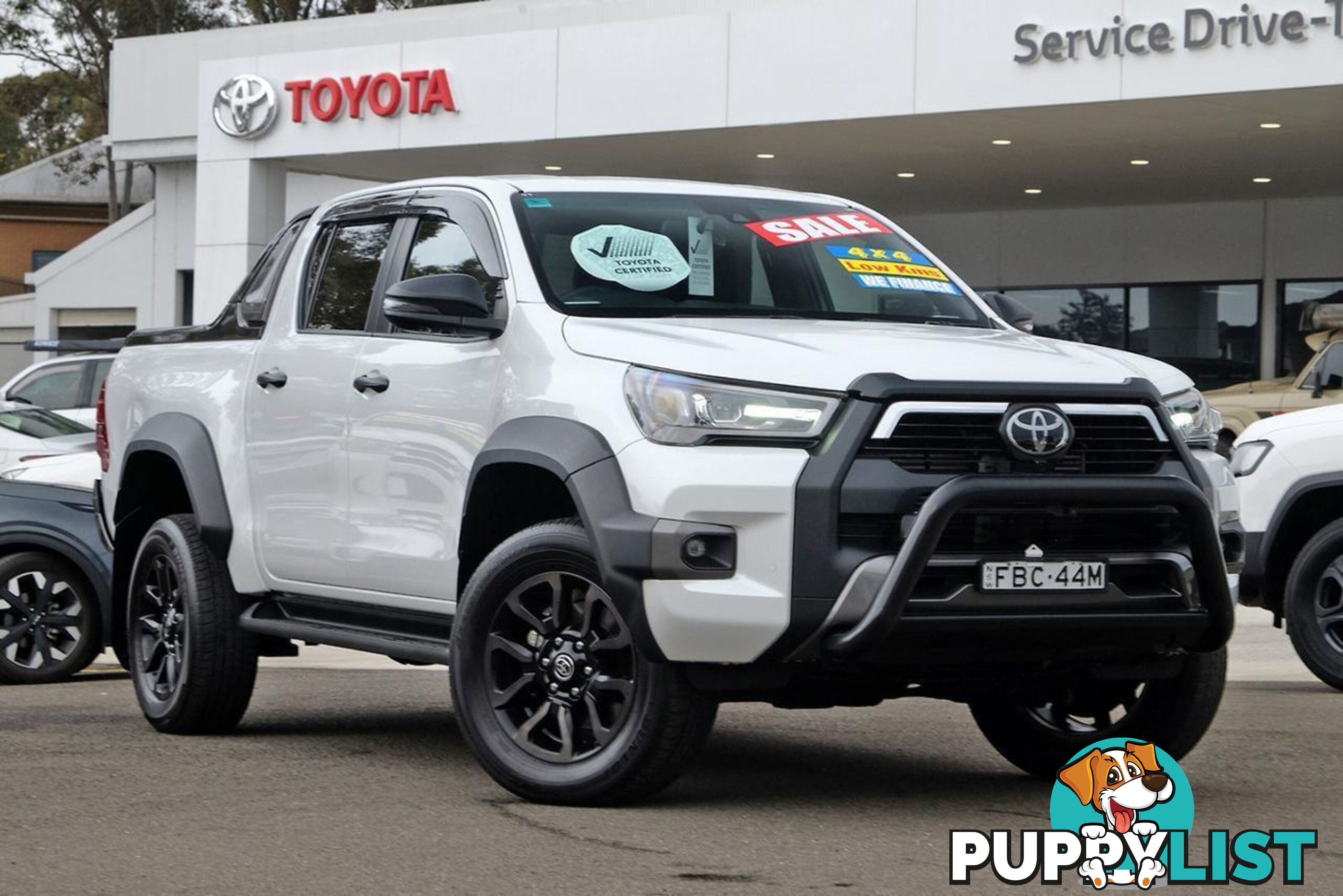 2023 TOYOTA HILUX   DUAL CAB