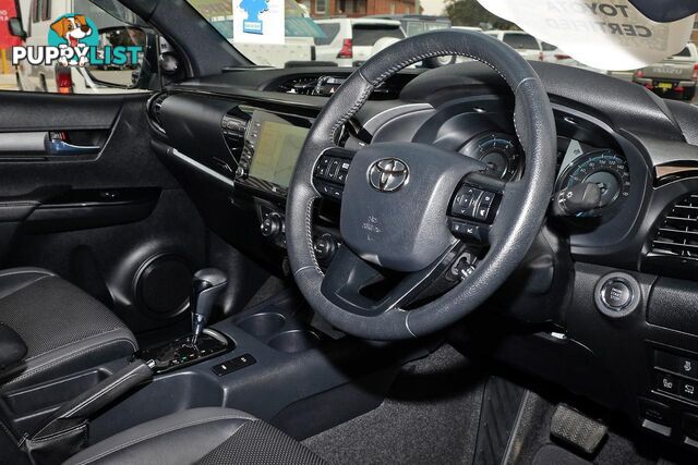 2023 TOYOTA HILUX   DUAL CAB