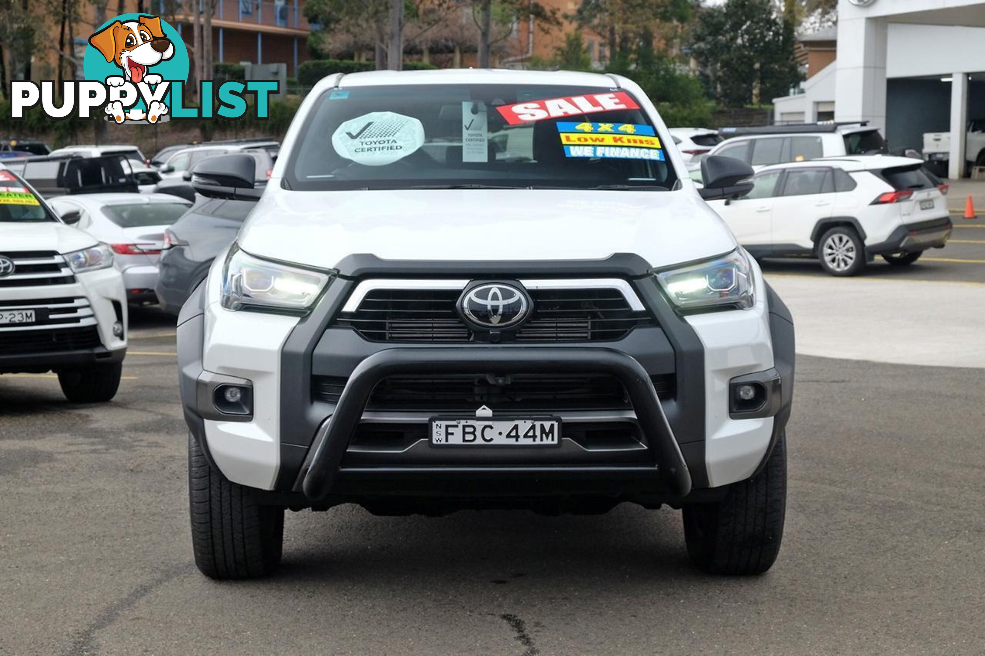 2023 TOYOTA HILUX   DUAL CAB