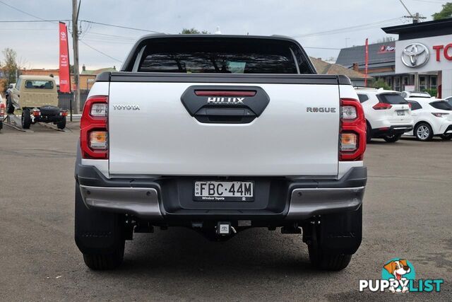 2023 TOYOTA HILUX   DUAL CAB