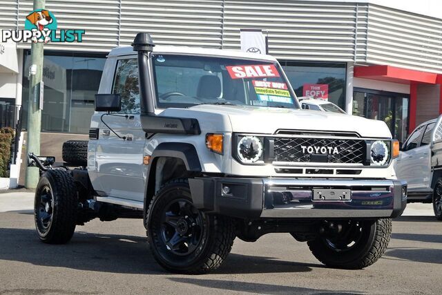 2025 TOYOTA LANDCRUISER   CAB CHASSIS