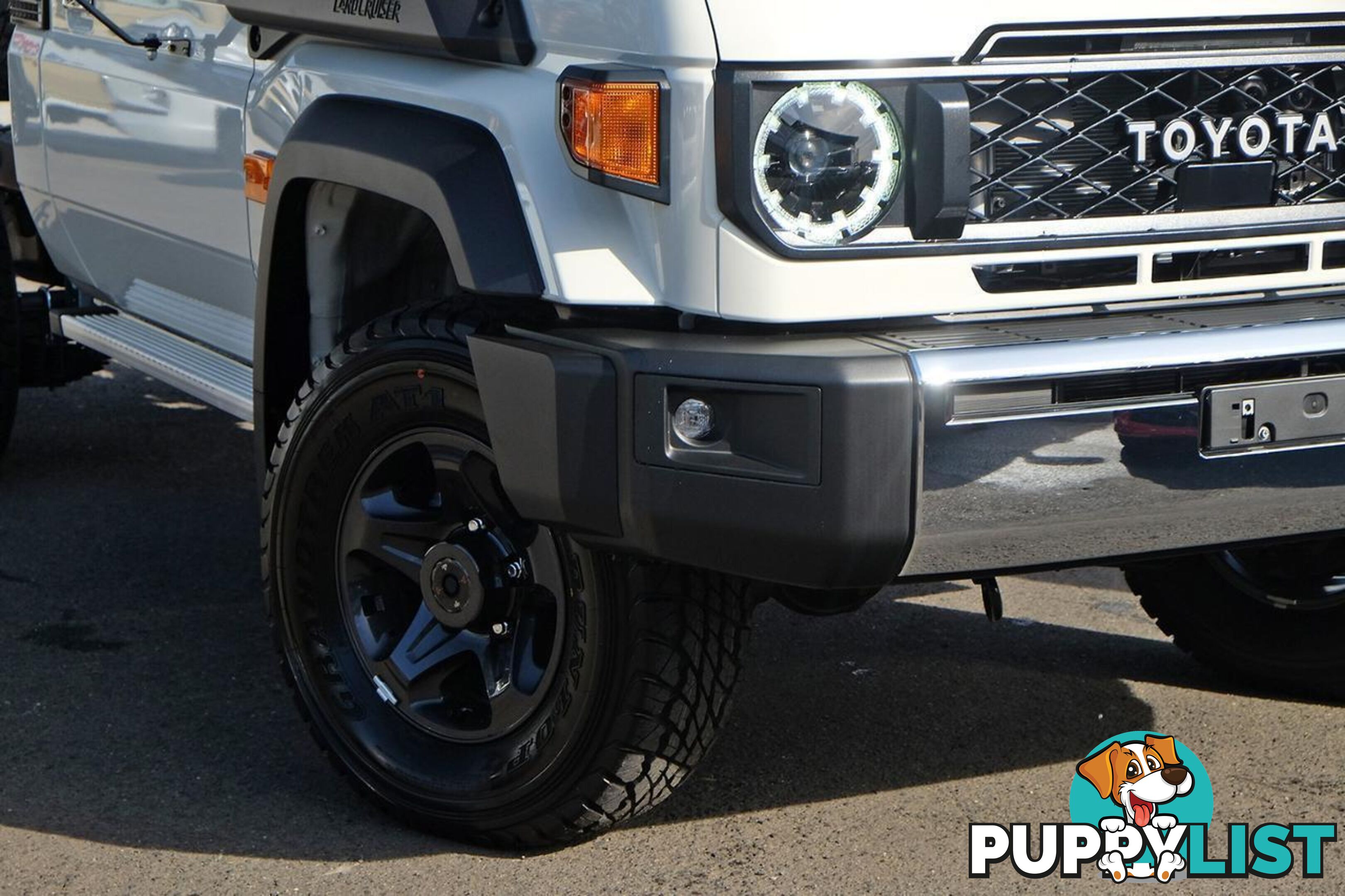 2025 TOYOTA LANDCRUISER   CAB CHASSIS