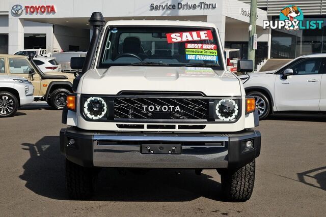 2025 TOYOTA LANDCRUISER   CAB CHASSIS