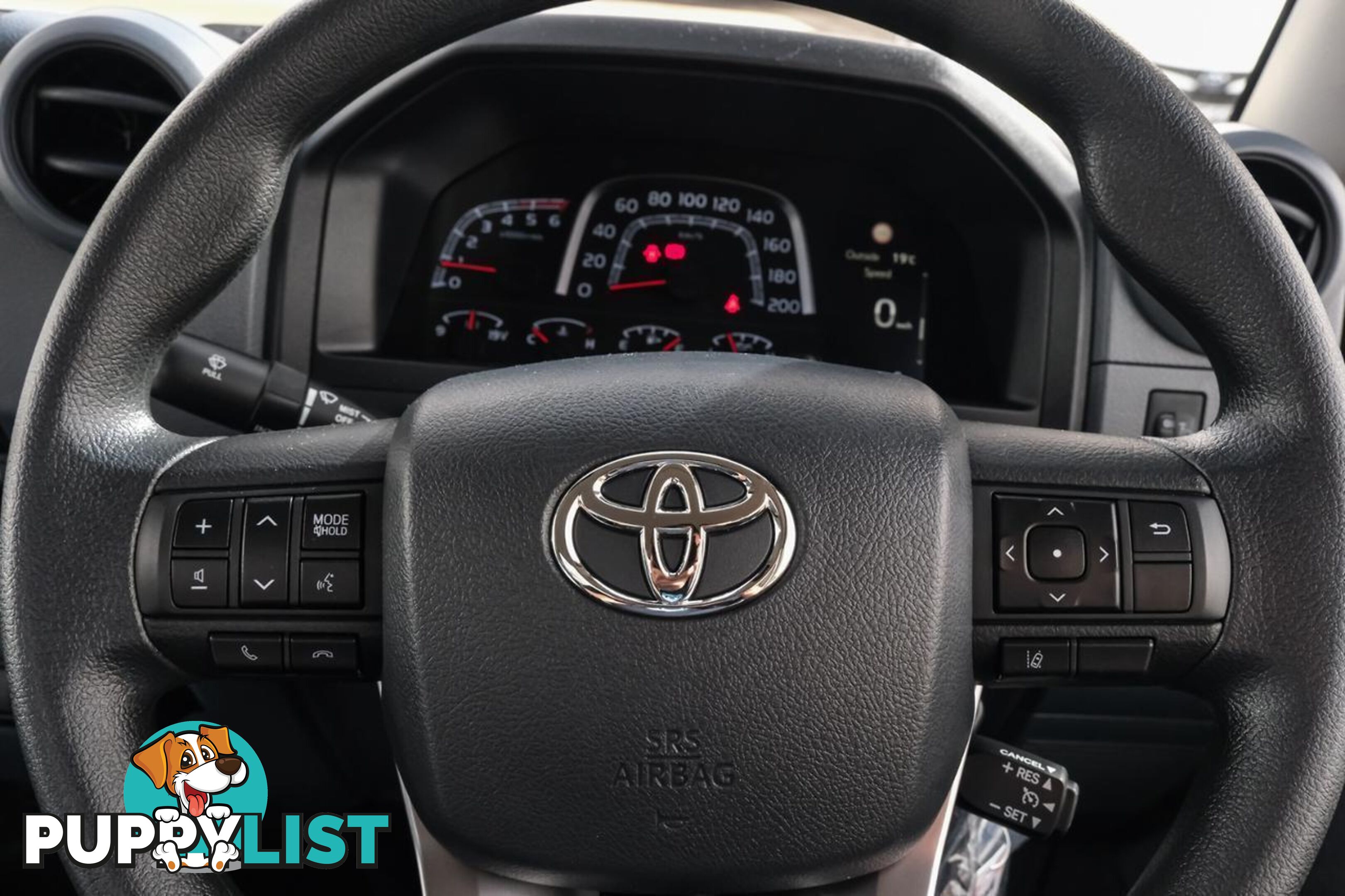2025 TOYOTA LANDCRUISER   CAB CHASSIS