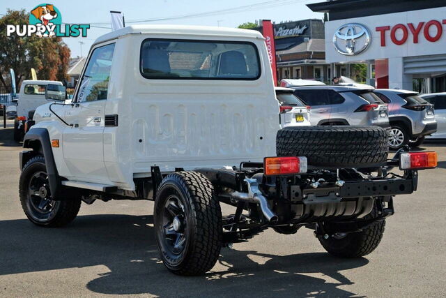 2024 TOYOTA LANDCRUISER   CAB CHASSIS