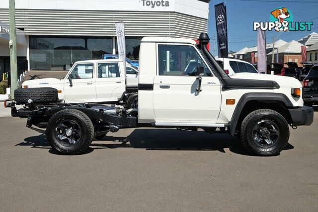 2024 TOYOTA LANDCRUISER   CAB CHASSIS