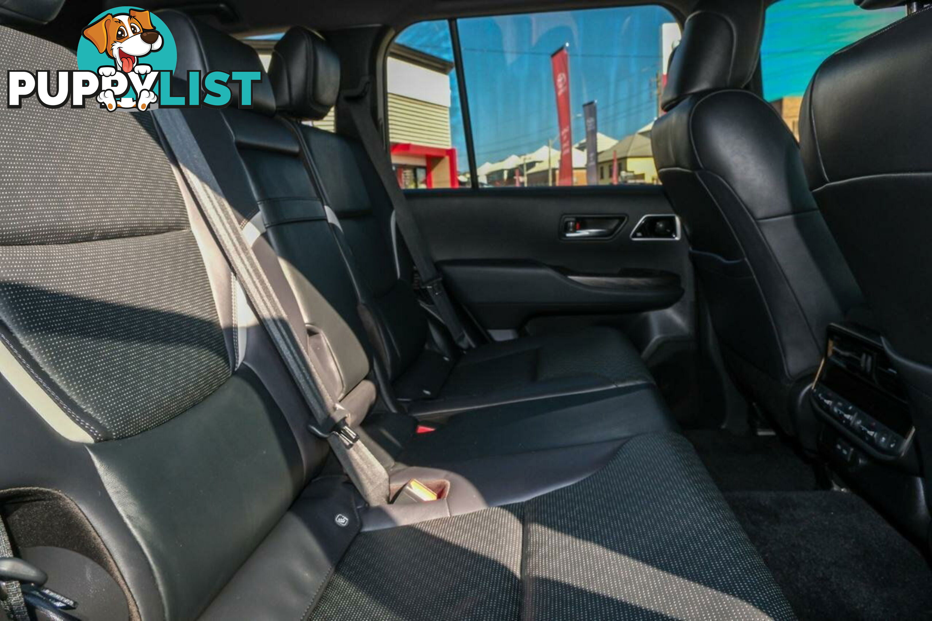 2023 TOYOTA LANDCRUISER   SUV