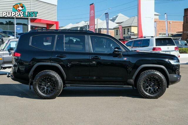 2023 TOYOTA LANDCRUISER   SUV