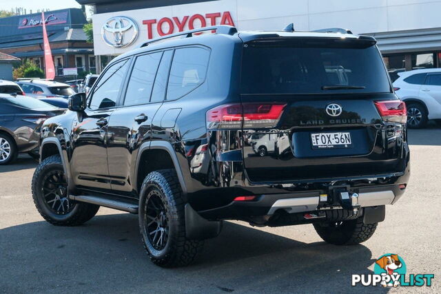 2023 TOYOTA LANDCRUISER   SUV