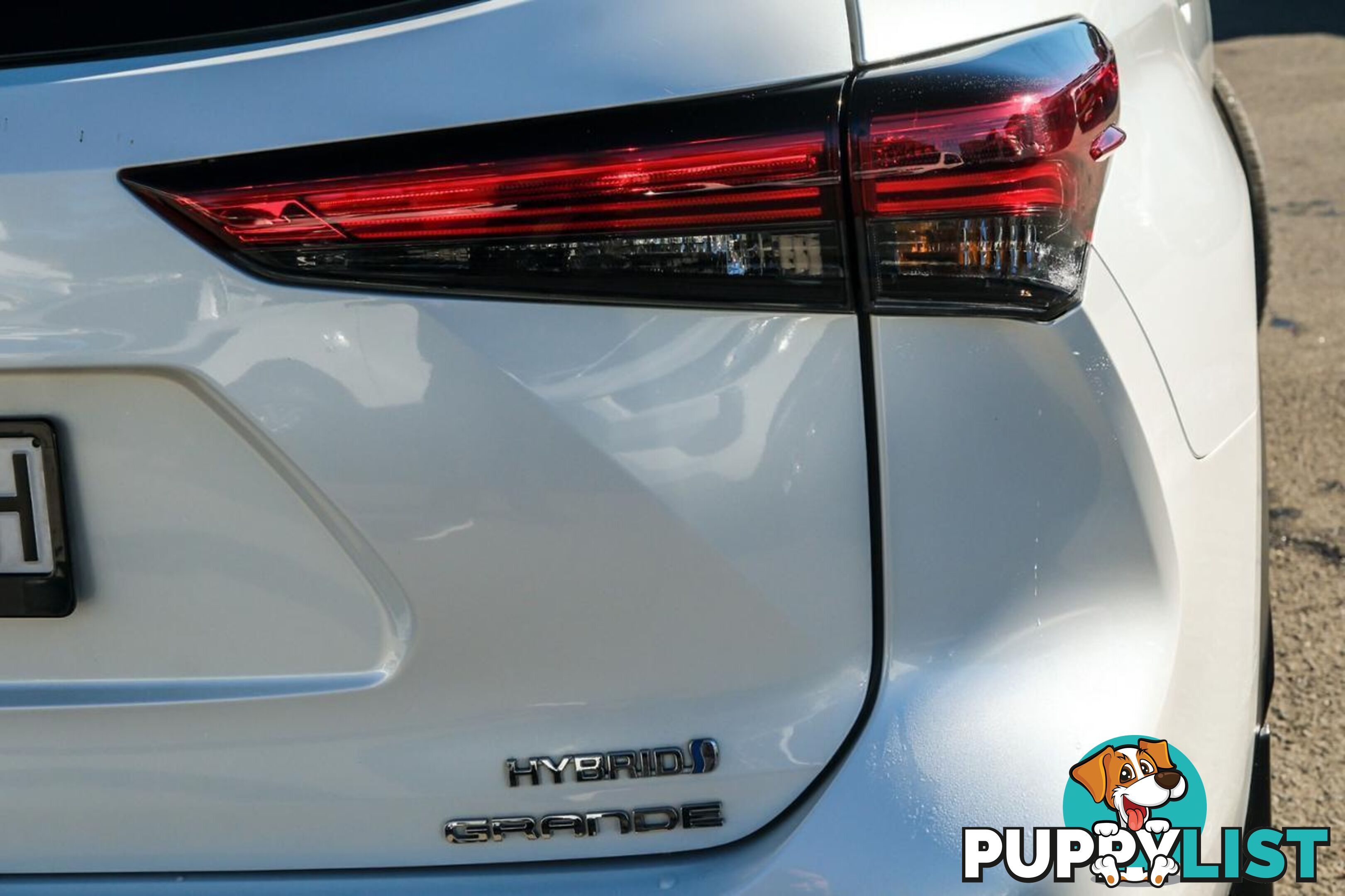 2022 TOYOTA KLUGER   SUV