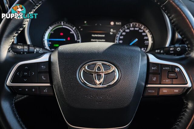 2022 TOYOTA KLUGER   SUV