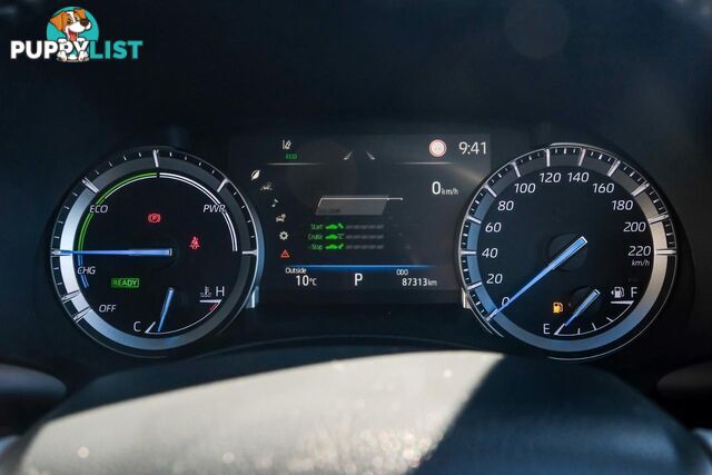2022 TOYOTA KLUGER   SUV