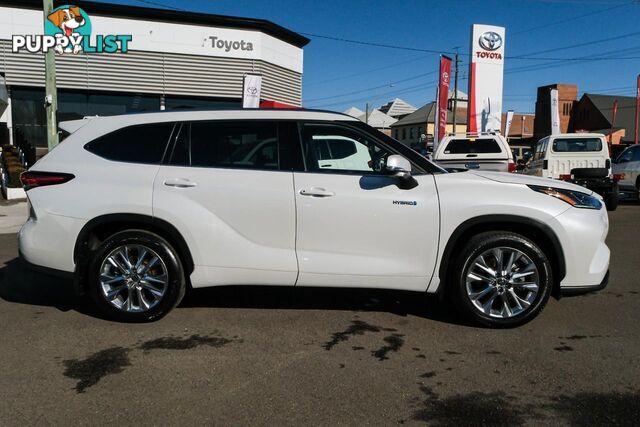 2022 TOYOTA KLUGER   SUV
