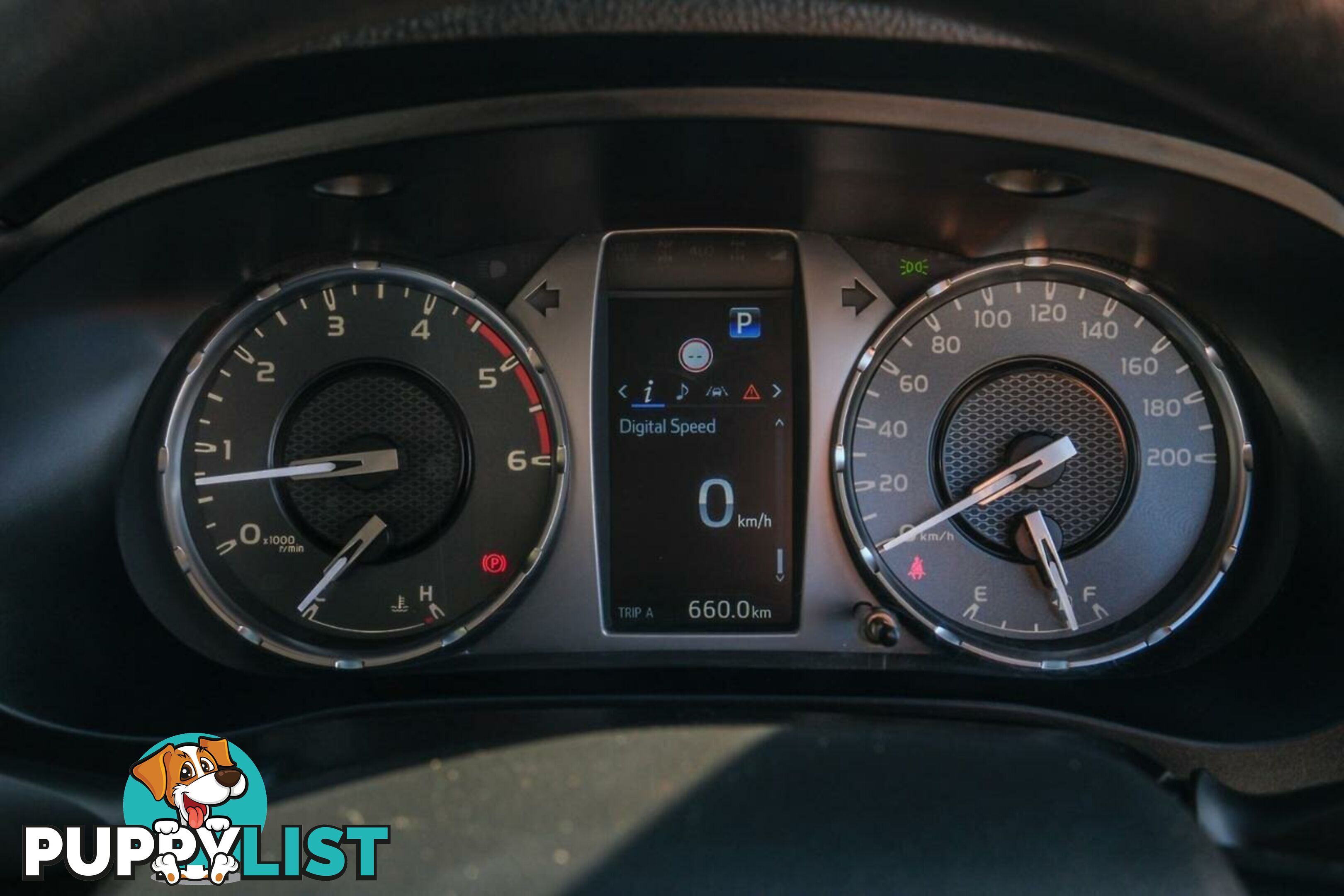 2023 TOYOTA HILUX   DUAL CAB