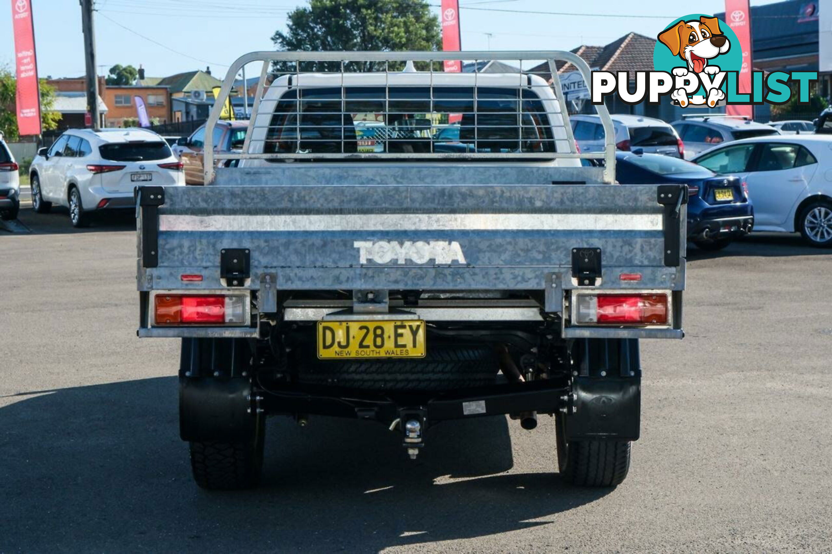 2023 TOYOTA HILUX   DUAL CAB