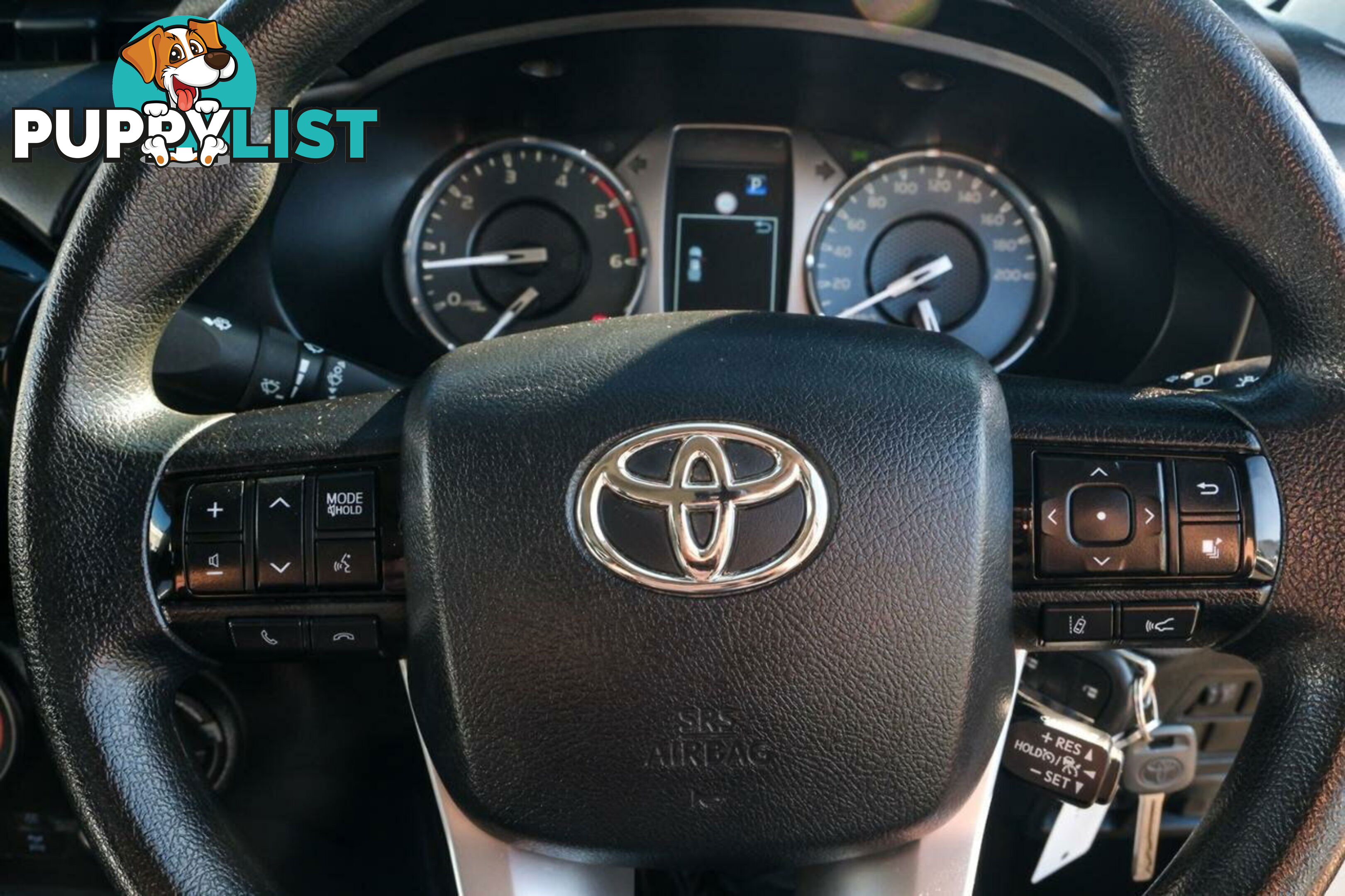 2023 TOYOTA HILUX   DUAL CAB