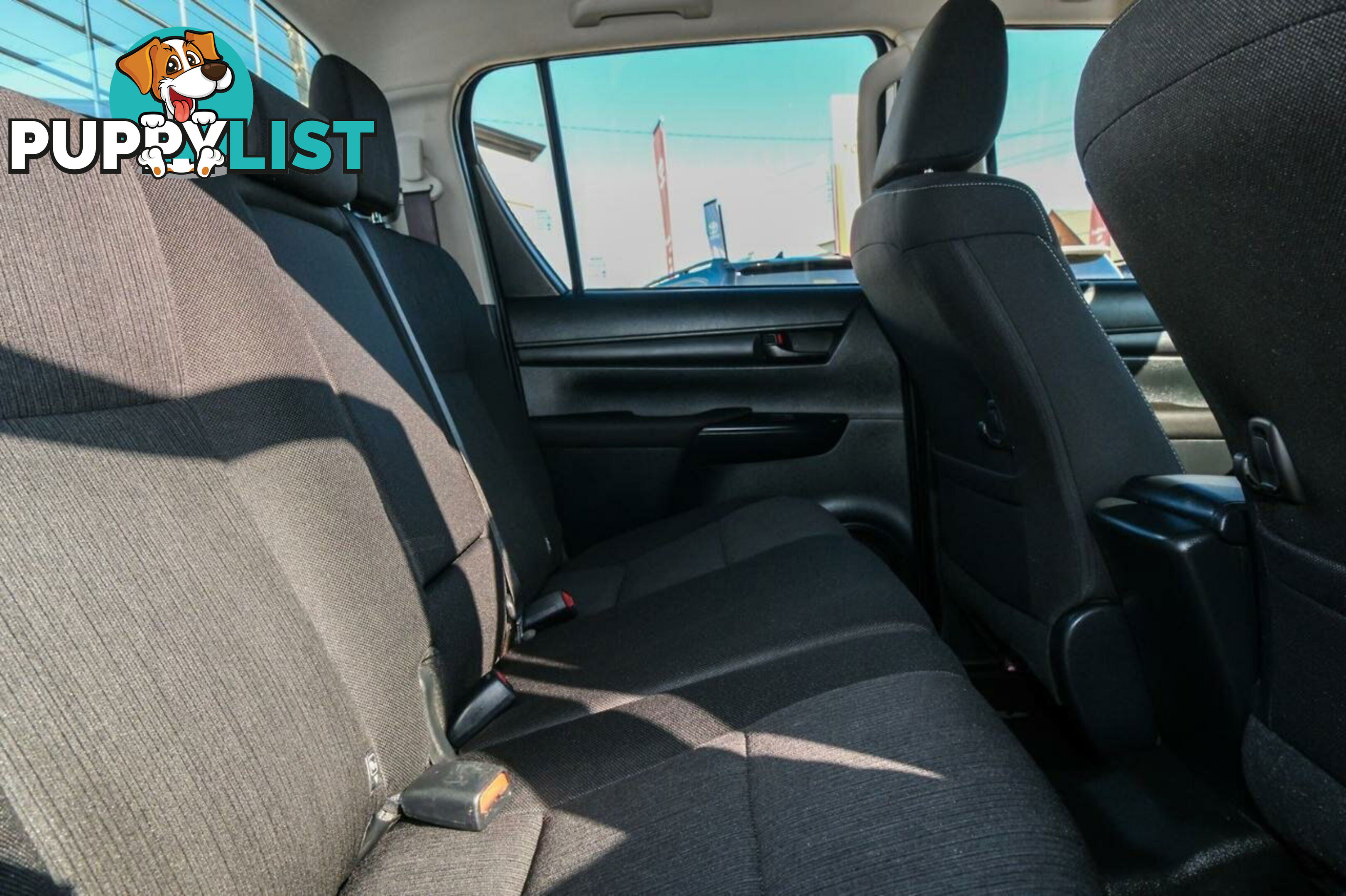 2023 TOYOTA HILUX   DUAL CAB