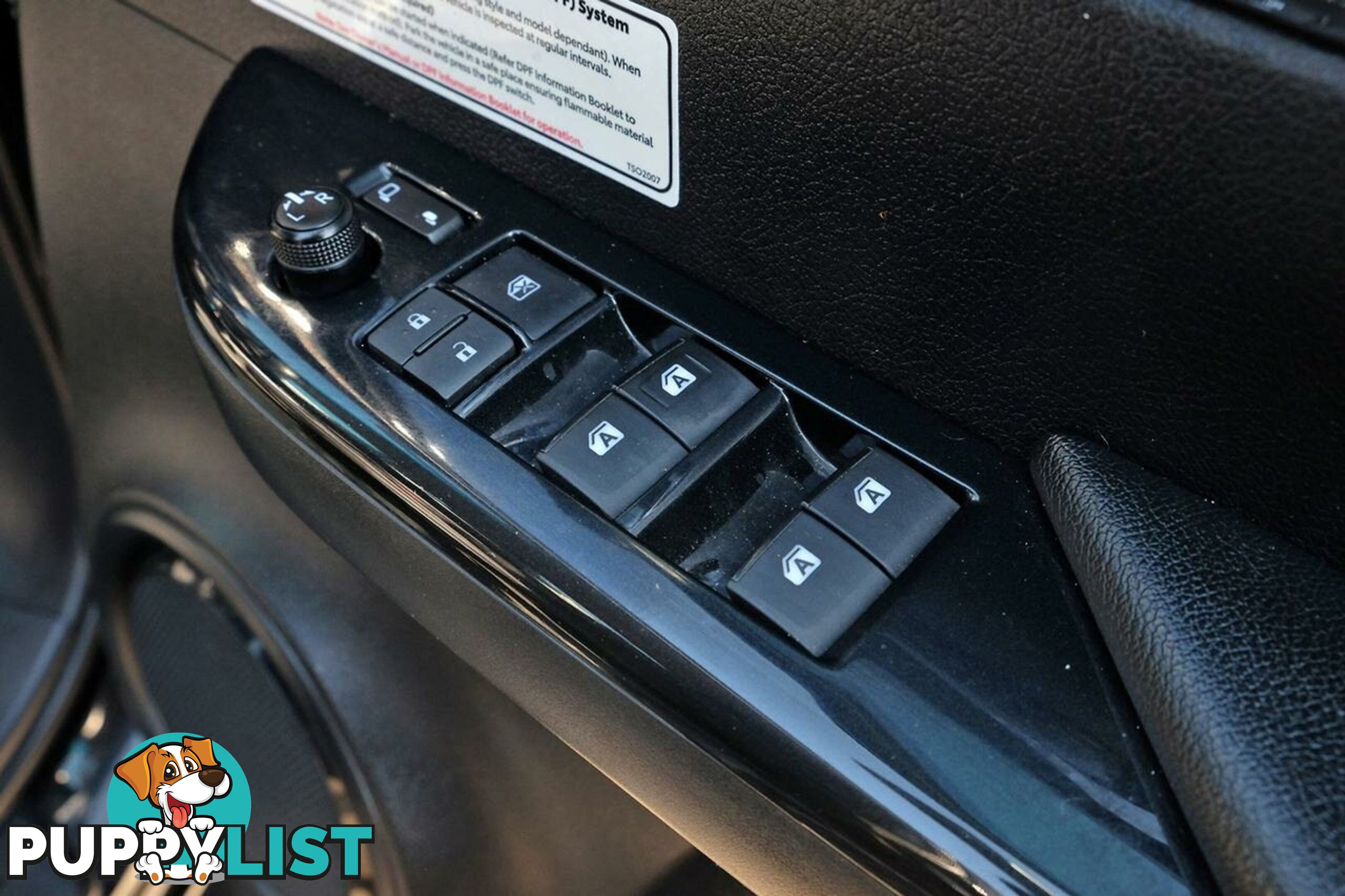 2021 TOYOTA HILUX   DUAL CAB