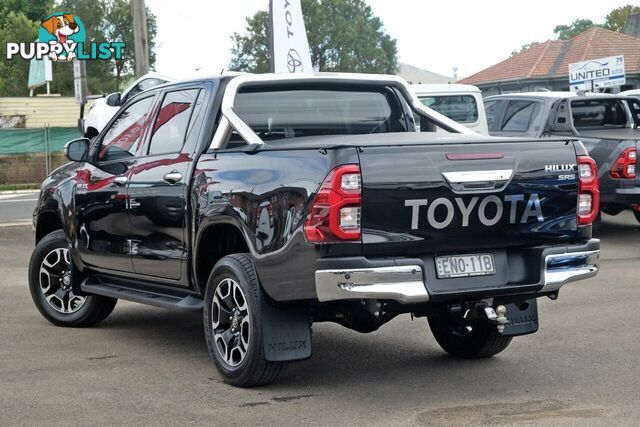 2021 TOYOTA HILUX   DUAL CAB