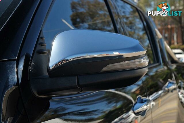 2021 TOYOTA HILUX   DUAL CAB