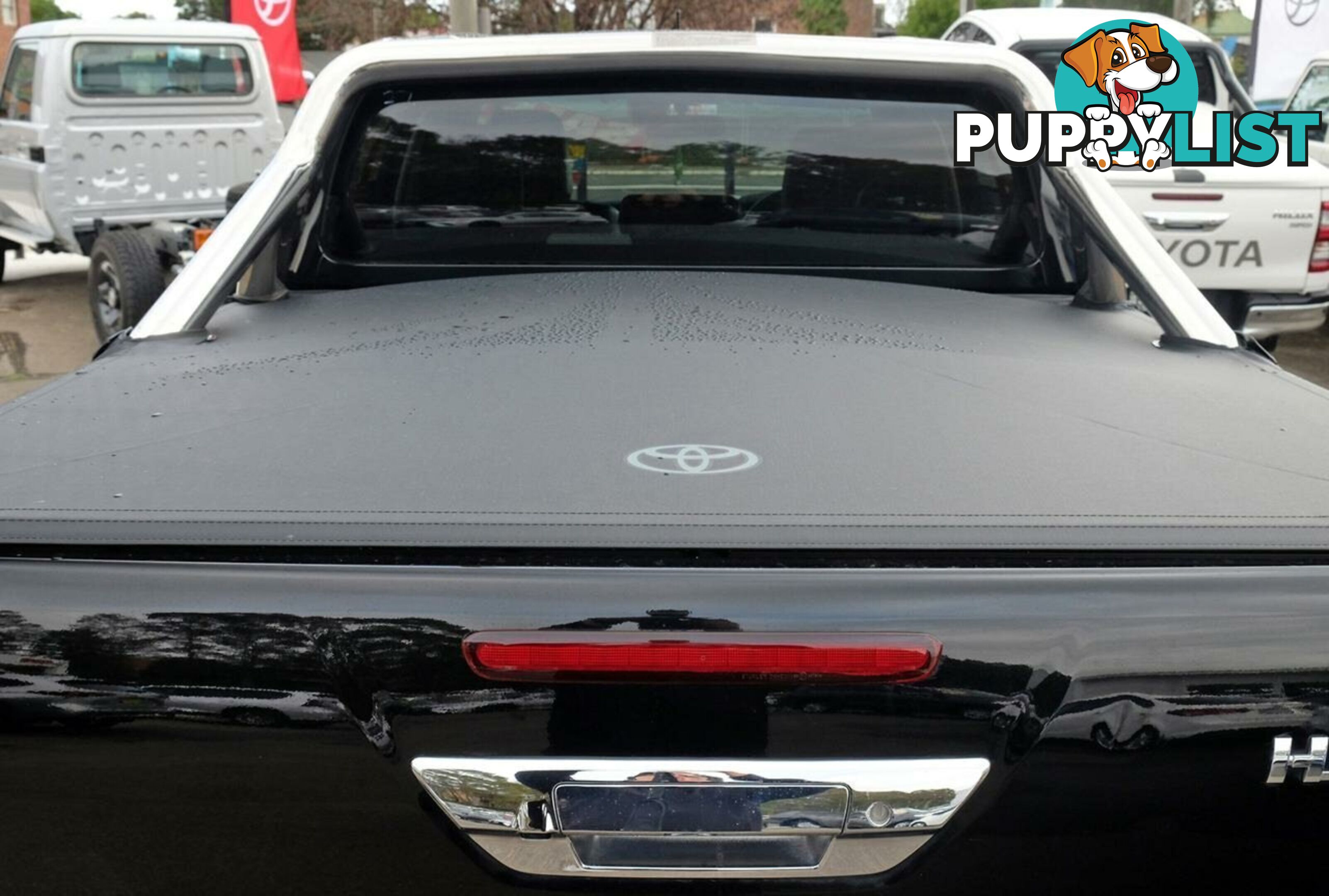 2021 TOYOTA HILUX   DUAL CAB