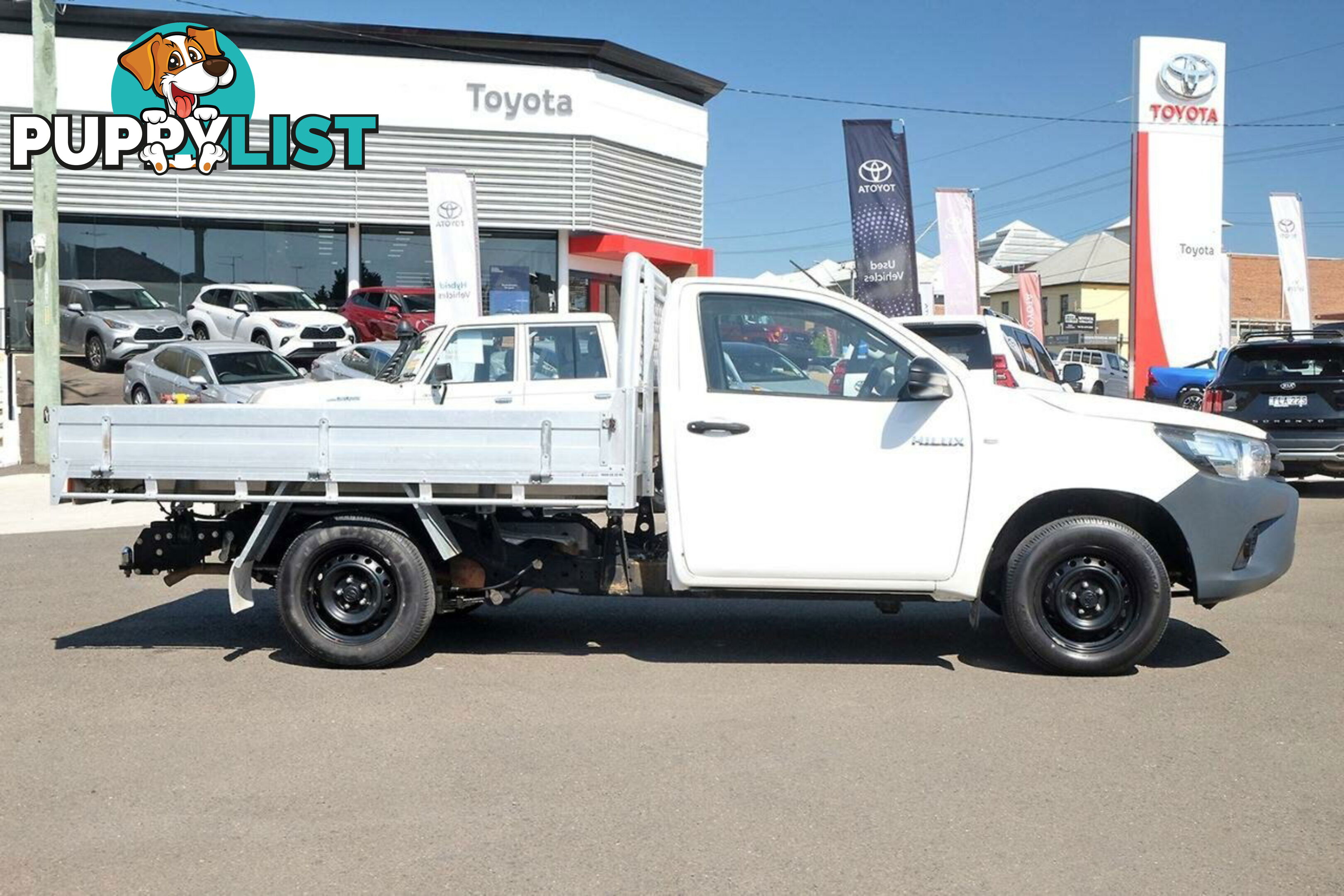 2017 TOYOTA HILUX WORKMATE TGN121R MY17 CAB CHASSIS