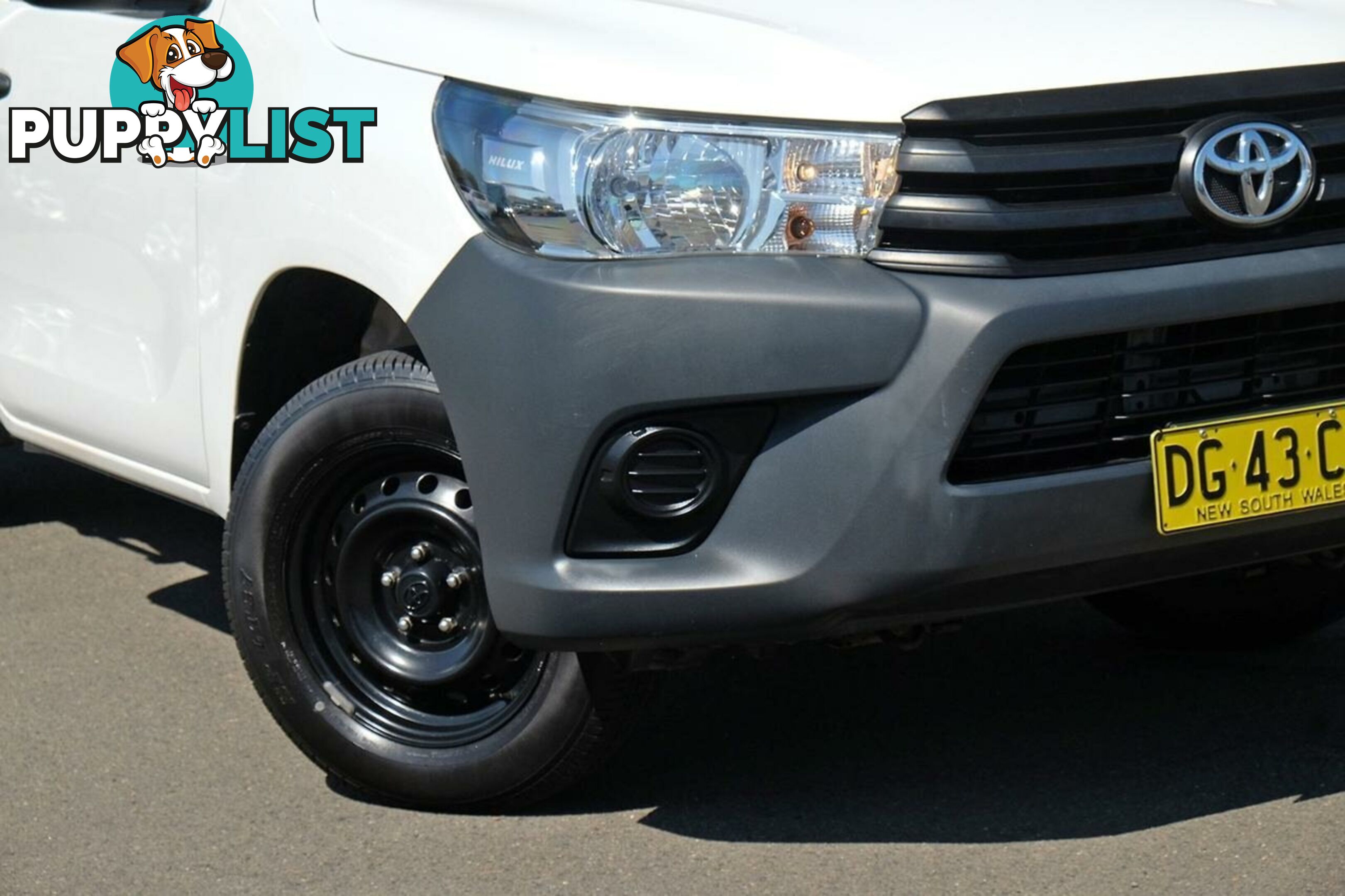 2017 TOYOTA HILUX WORKMATE TGN121R MY17 CAB CHASSIS