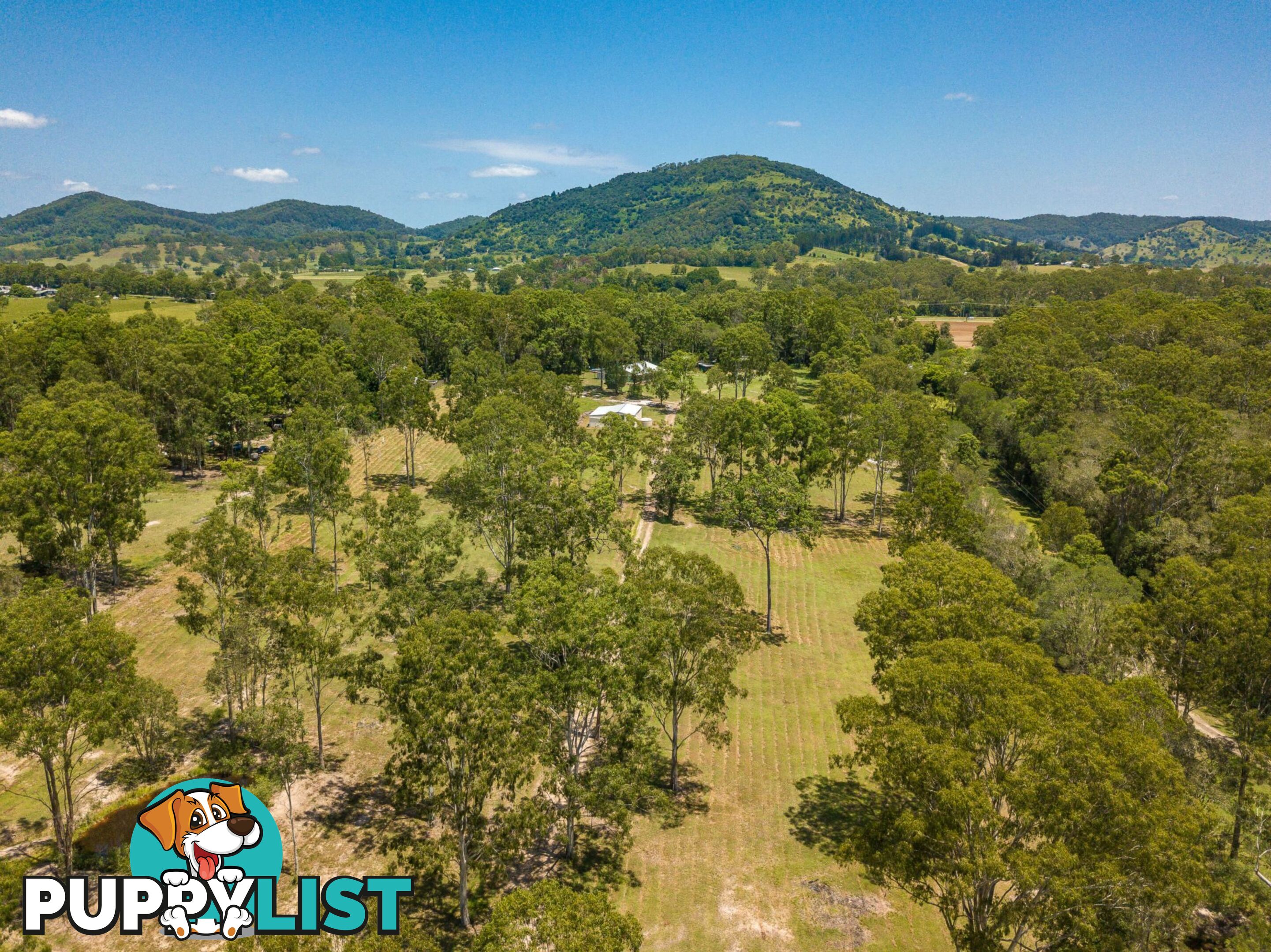 266 Tinana Road GOOMBOORIAN QLD 4570