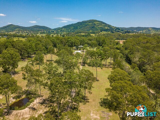 266 Tinana Road GOOMBOORIAN QLD 4570