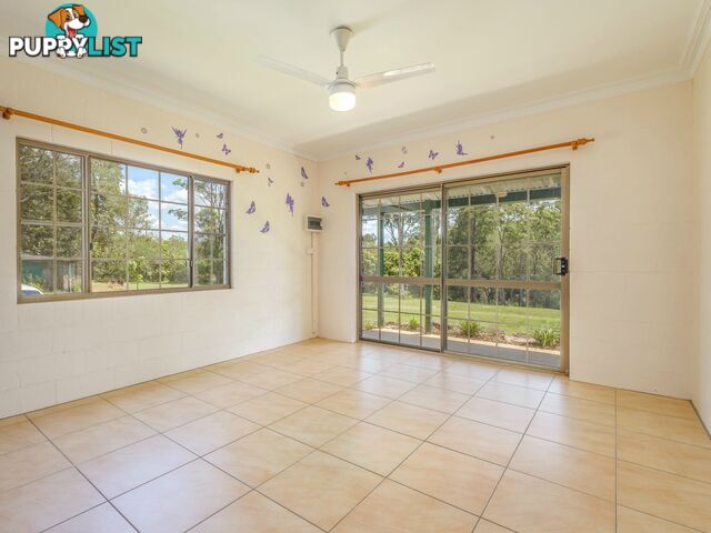 266 Tinana Road GOOMBOORIAN QLD 4570