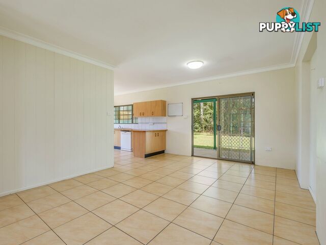 266 Tinana Road GOOMBOORIAN QLD 4570