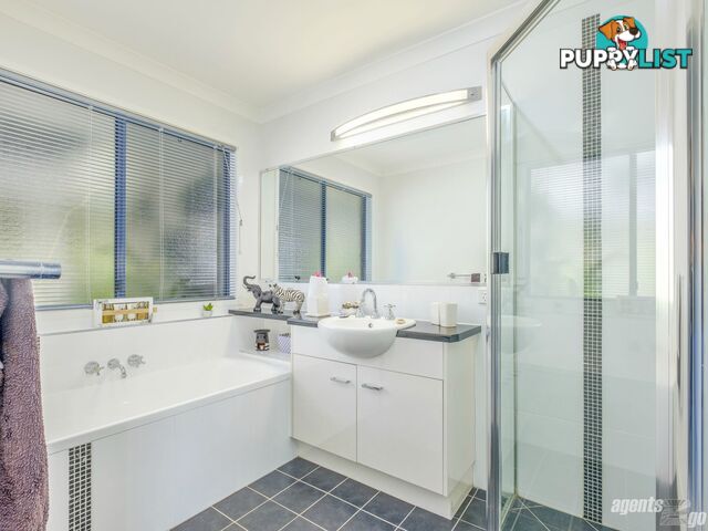 8 Jamie Avenue CURRA QLD 4570