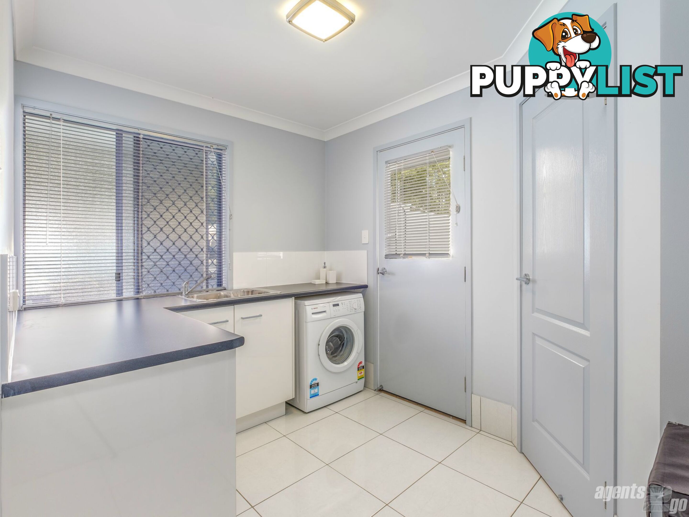 8 Jamie Avenue CURRA QLD 4570