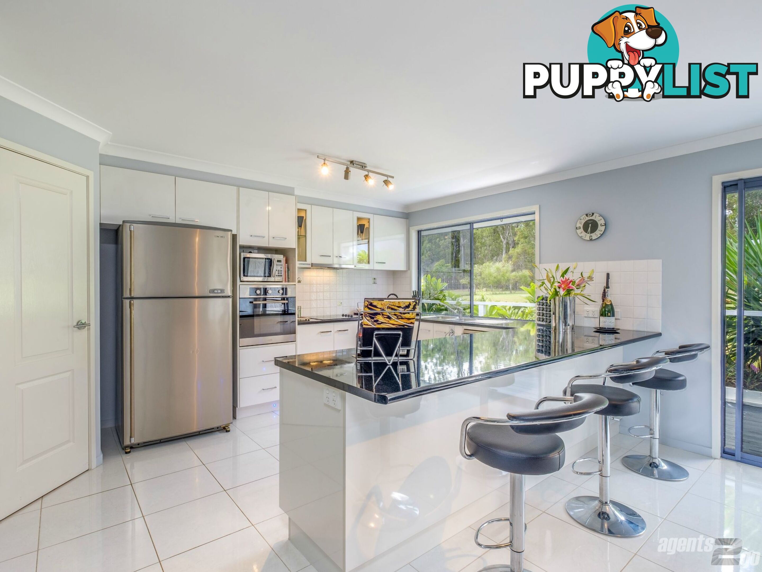 8 Jamie Avenue CURRA QLD 4570