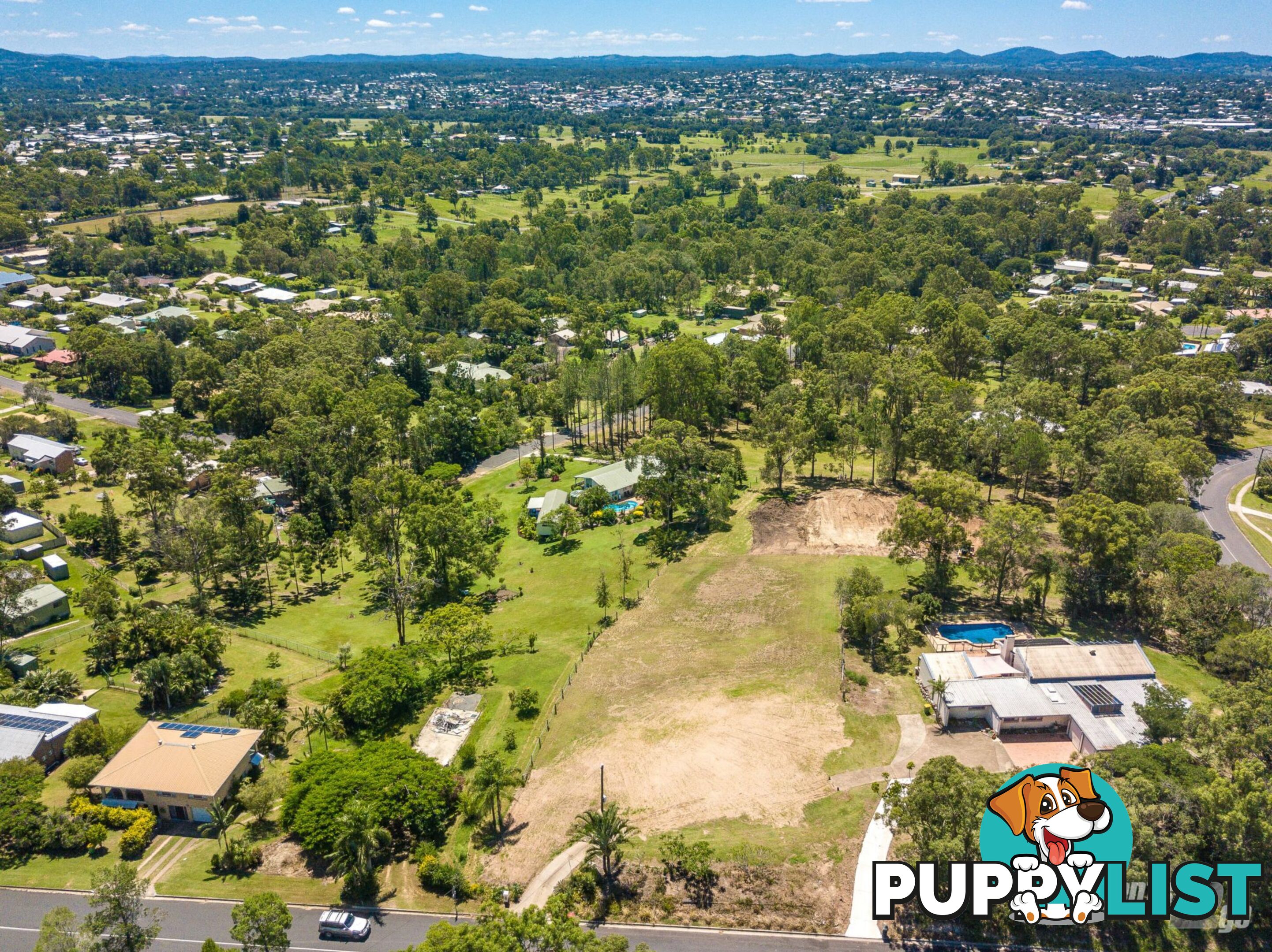 61 Watson Road SOUTHSIDE QLD 4570