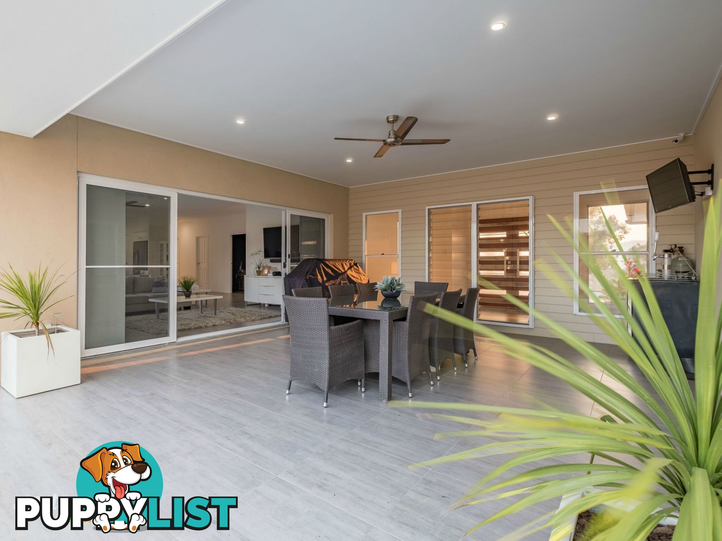 2 Jones Street WOOLOOGA QLD 4570