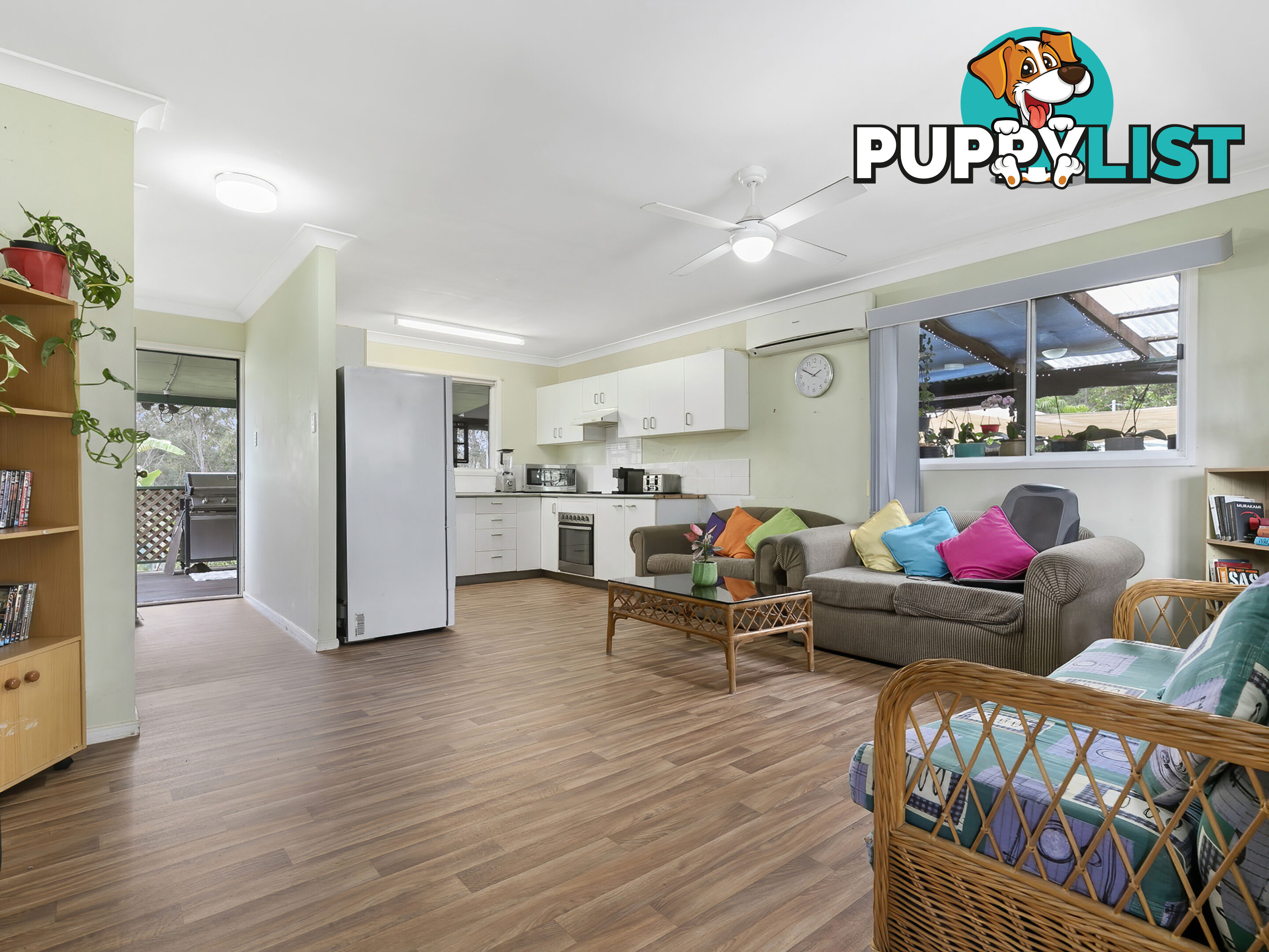 16 Varley Rd S Glenwood QLD 4570