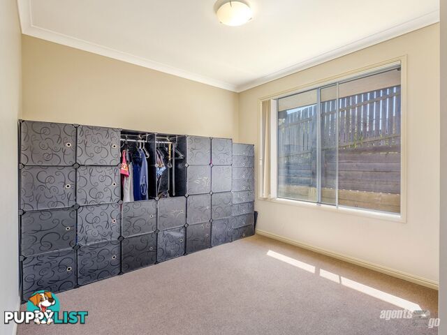 35 Lily Street SOUTHSIDE QLD 4570