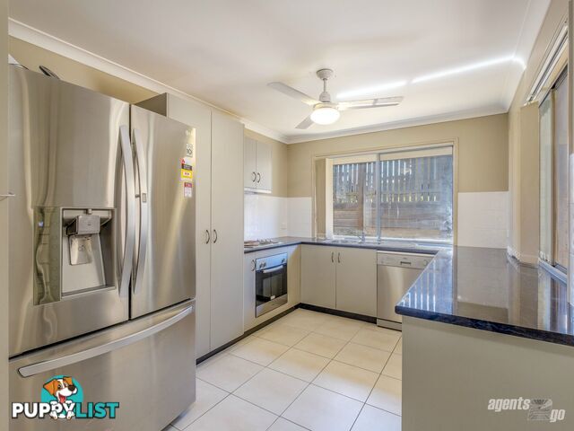 35 Lily Street SOUTHSIDE QLD 4570