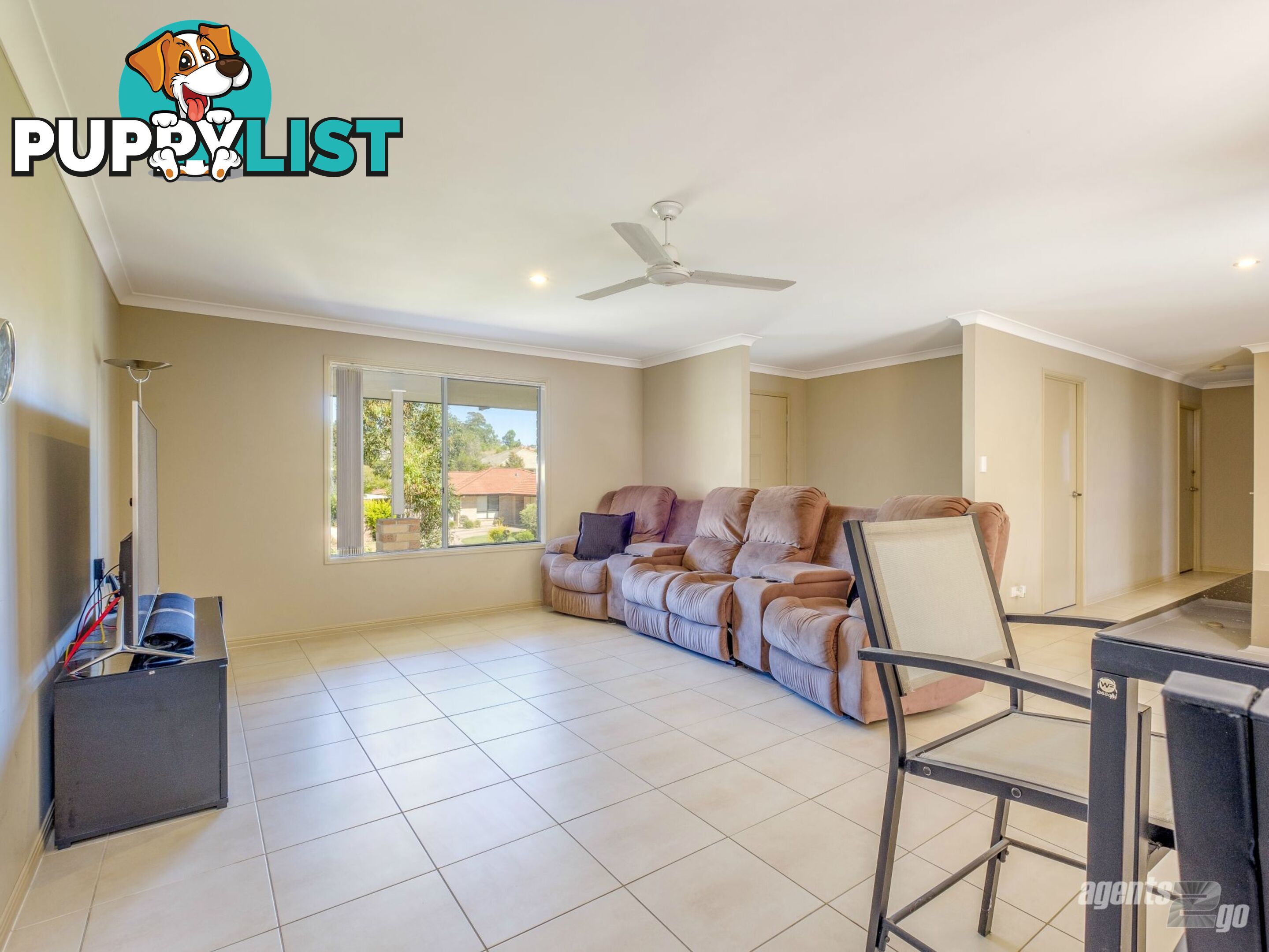 35 Lily Street SOUTHSIDE QLD 4570