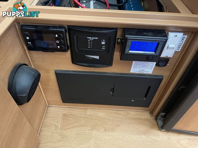 2010 Jayco Eagle - all Offgrid mods complete
