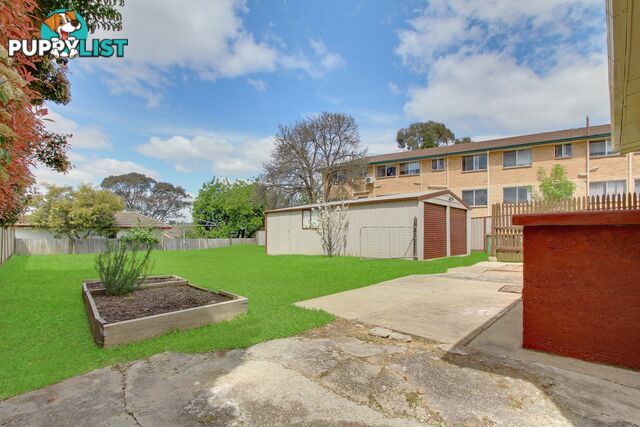 54 Crest Rd Crestwood NSW 2620