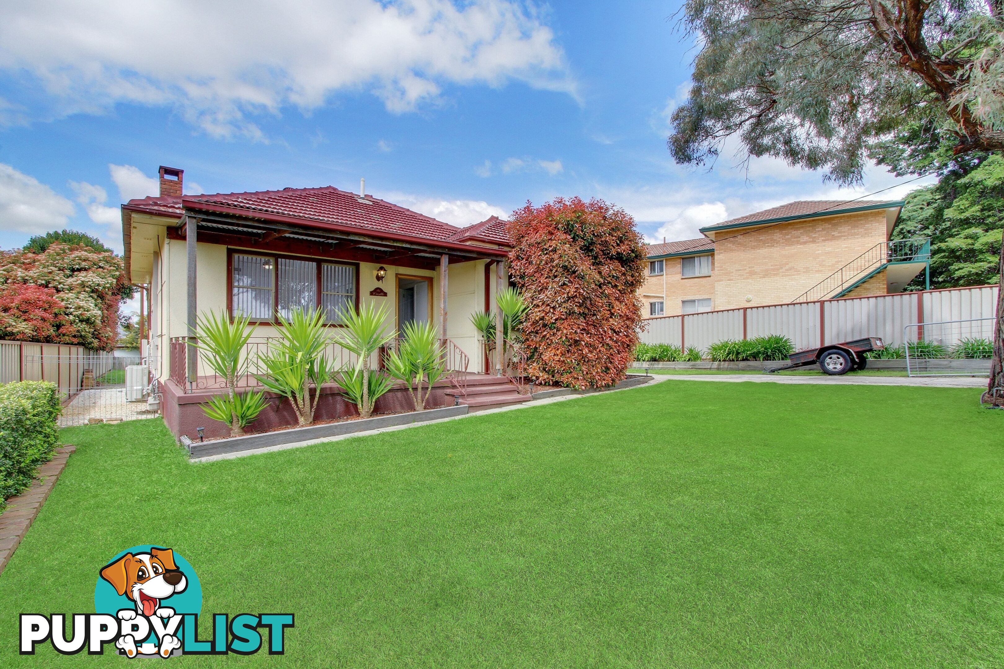 54 Crest Rd Crestwood NSW 2620