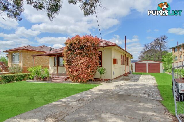 54 Crest Rd Crestwood NSW 2620