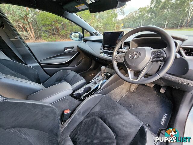 2023 Toyota Corolla ZR HYBRID Black Roof Dash Cam Tinted Windows Low KM
