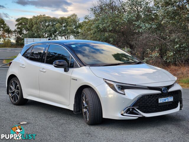 2023 Toyota Corolla ZR HYBRID Black Roof Dash Cam Tinted Windows Low KM