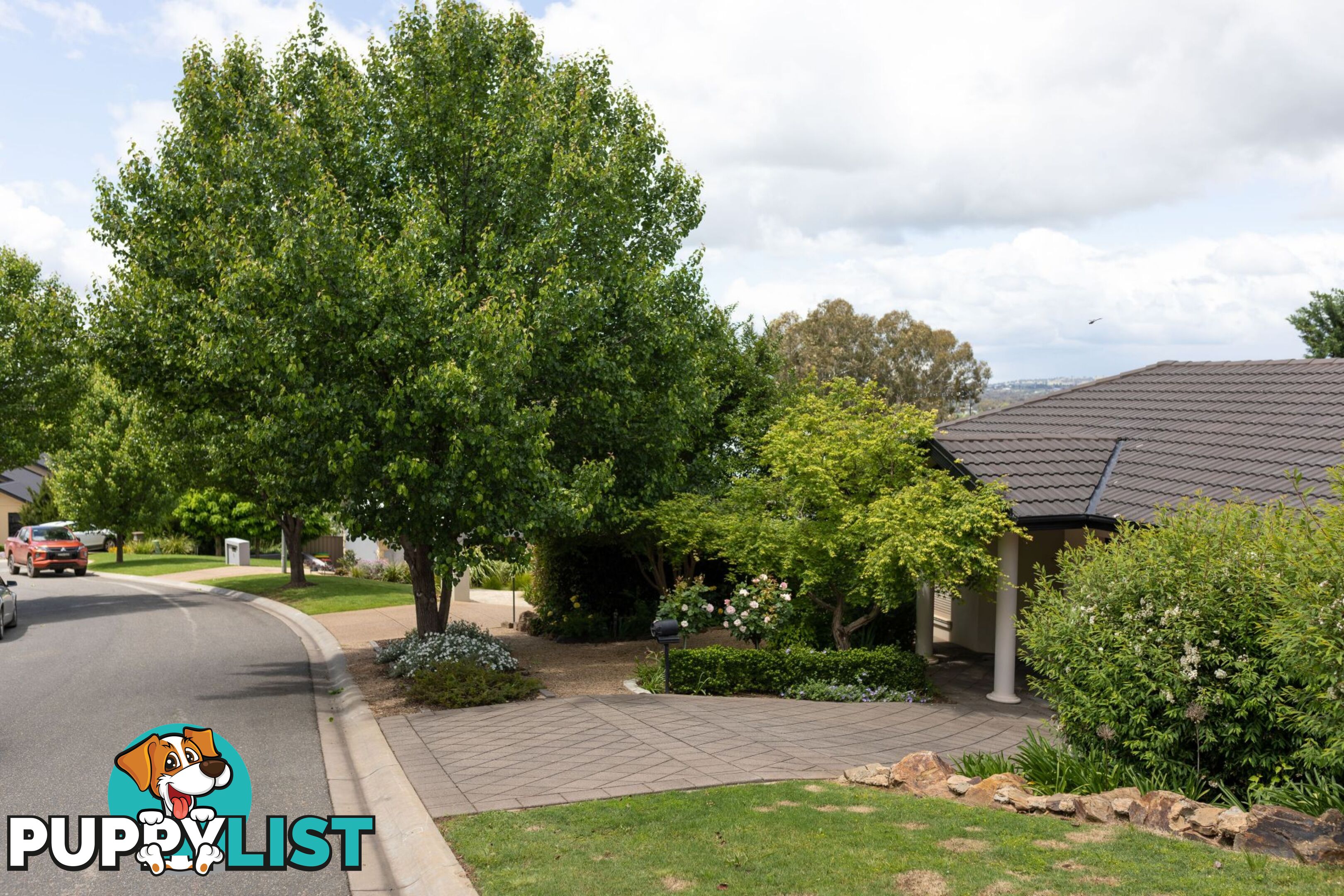 8 Jenolan Place TATTON NSW 2650