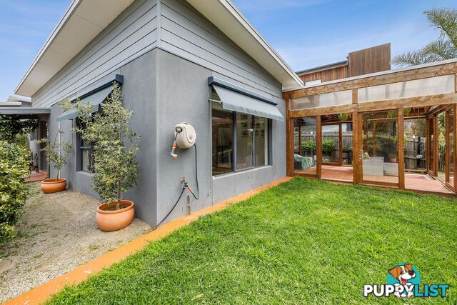 1 7 Saltbush pl Torquay VIC 3228